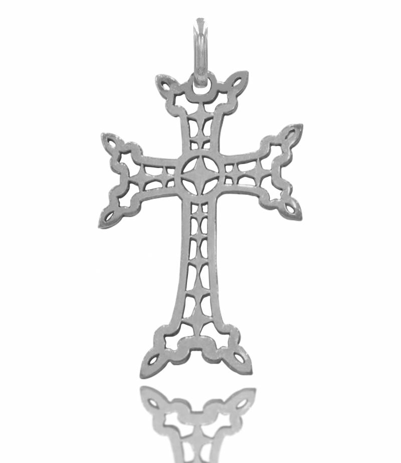 Croix Arménienne ajourée en forme d'étoiles à quatre branche, or blanc 18 carats, grand modèle.